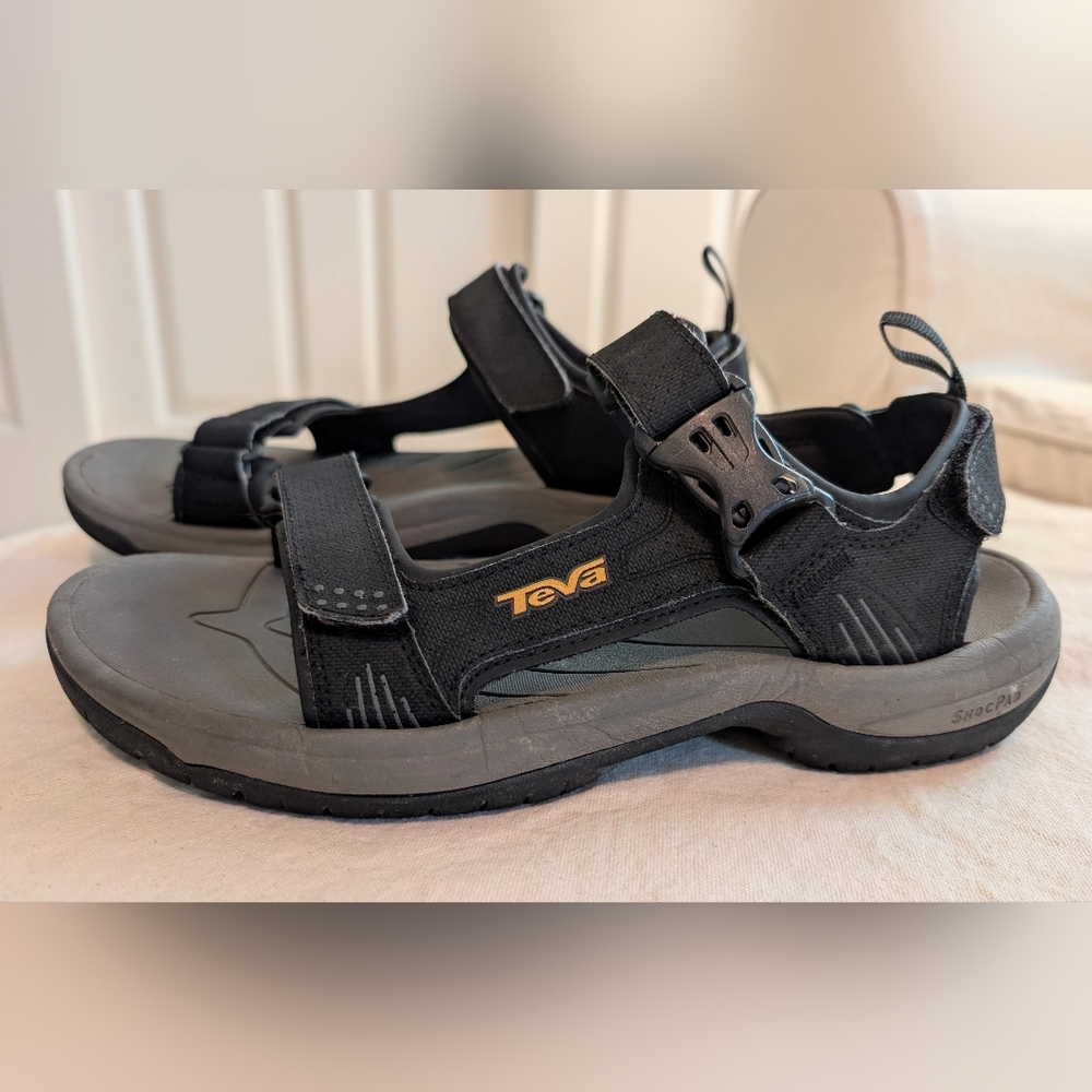 Teva Fully Adjustable Black/Gray Hiking/River Sandals Men's 8